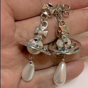 Sold out Vivienne Westwood Silver drop pearl earrings